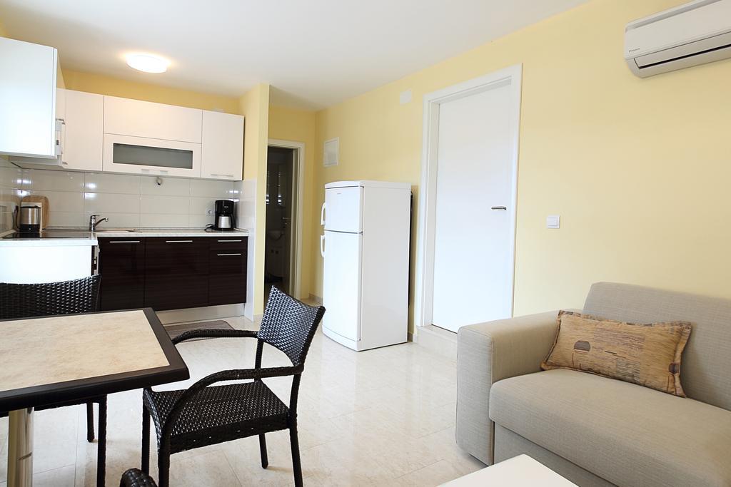 Apartments Barbara Slano Δωμάτιο φωτογραφία