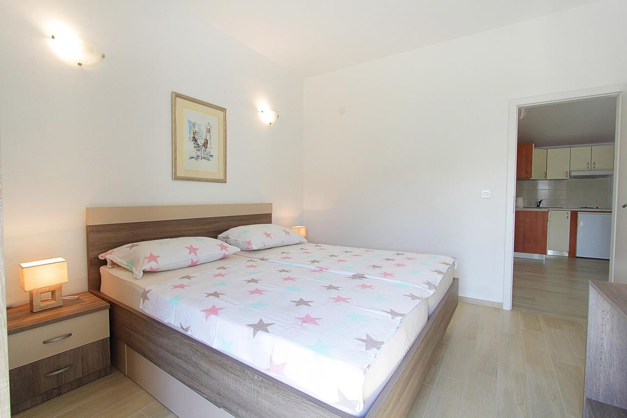 Apartments Barbara Slano Εξωτερικό φωτογραφία